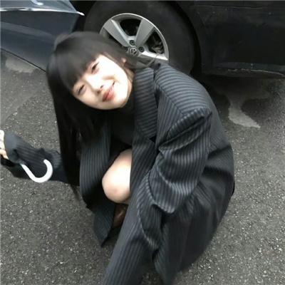 带着魔术盒的男人
